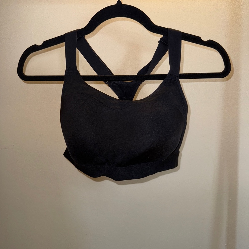 NWOT Women's Black Sports Bra
